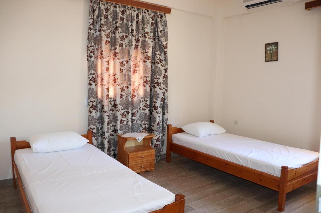 Anastassia Eg Apartment โคโรนิ ภายนอก รูปภาพ