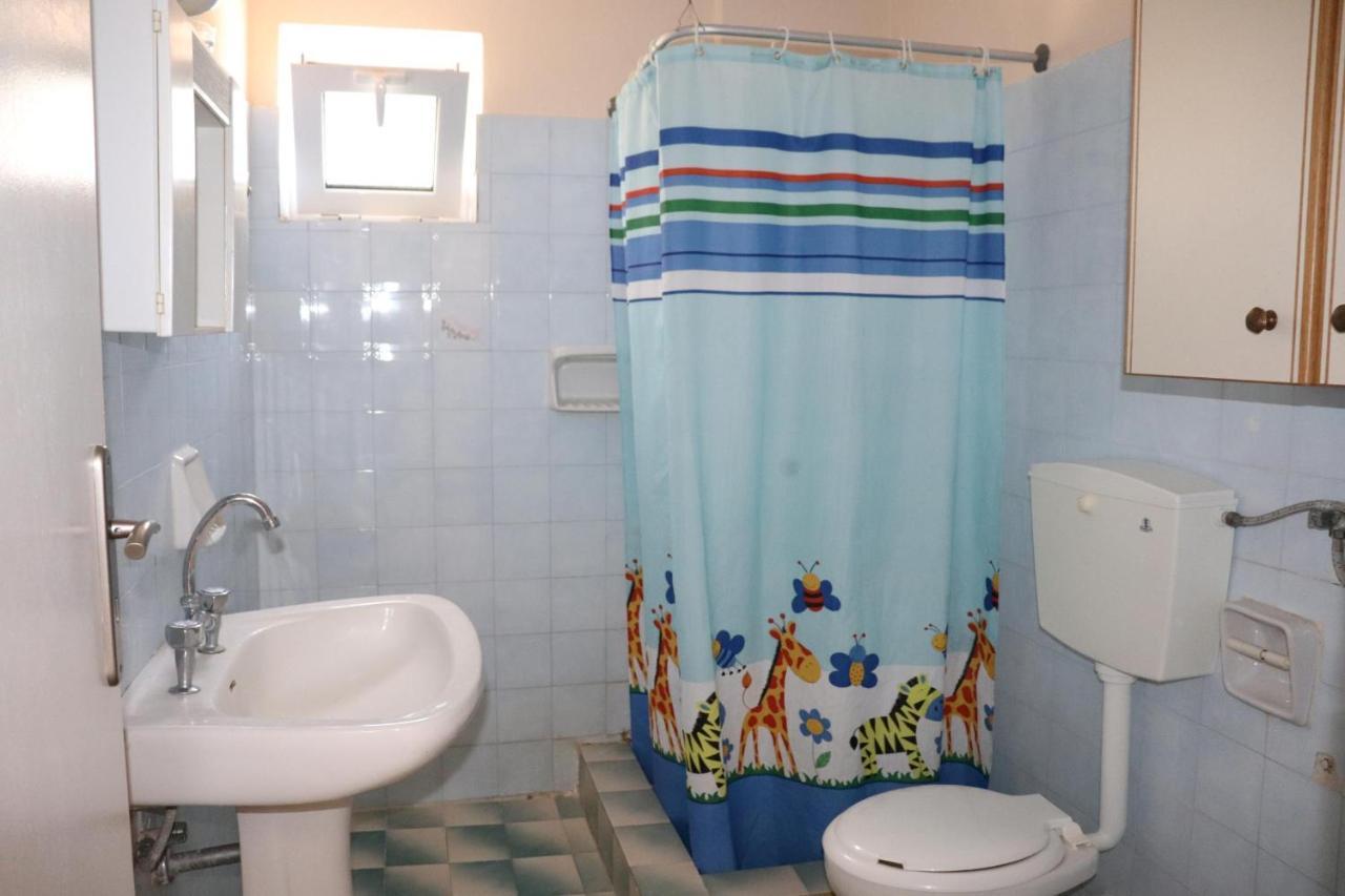 Anastassia Eg Apartment โคโรนิ ภายนอก รูปภาพ